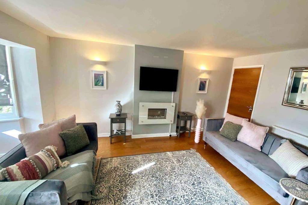 فيلا 3Bed House With Parking Short Walk To Bath Centre المظهر الخارجي الصورة